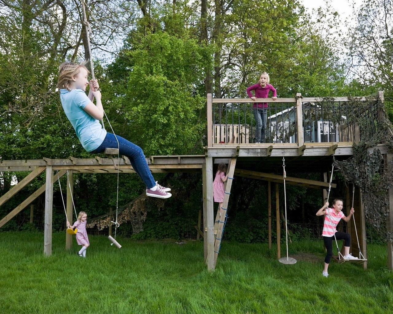 The 40 metre zip wire at Hamptons Farmhouse